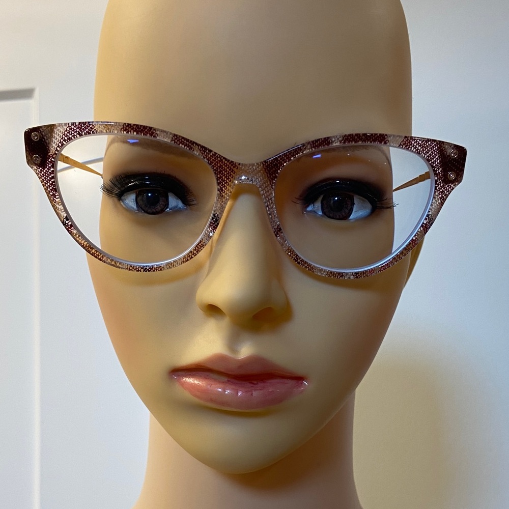 Missoni Stylish Brown Cat-Eye Glasses